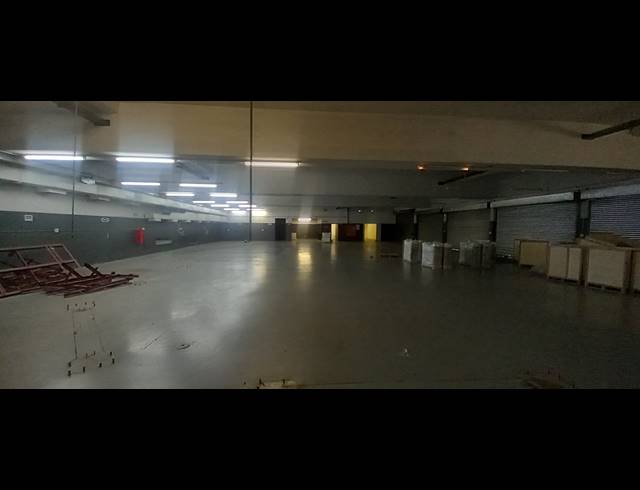 1,000M² OFFICE TO LET IN BRYANSTON